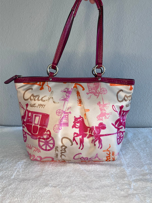 Coach Sateen Multi Color Horse and Carriage Pattern