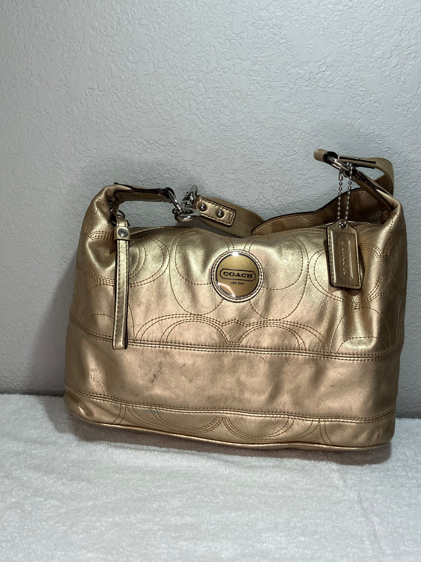 Coach 18882 Signature Stitch Gold Metallic Leather Hobo Shoulder Bag